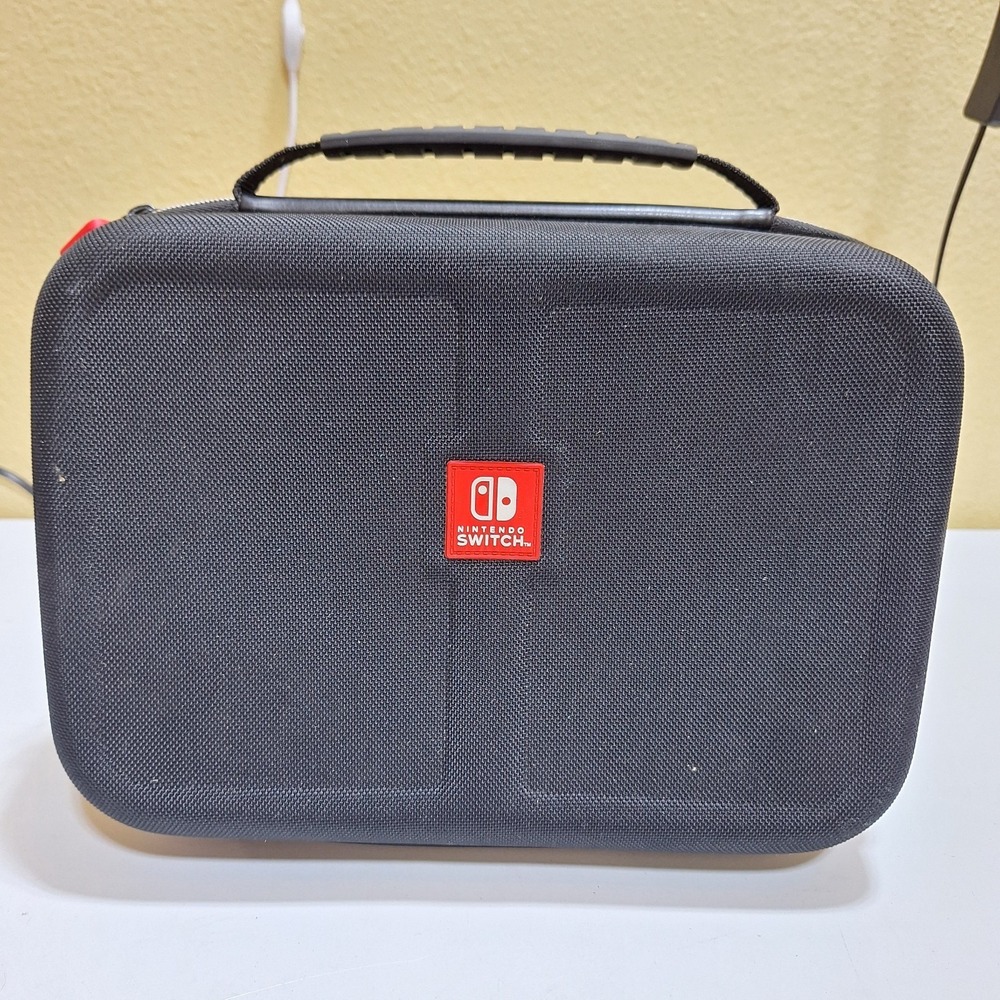 Nintendo Switch Deluxe Travel‎ Carrying Case Hard Shell Storage Case Official